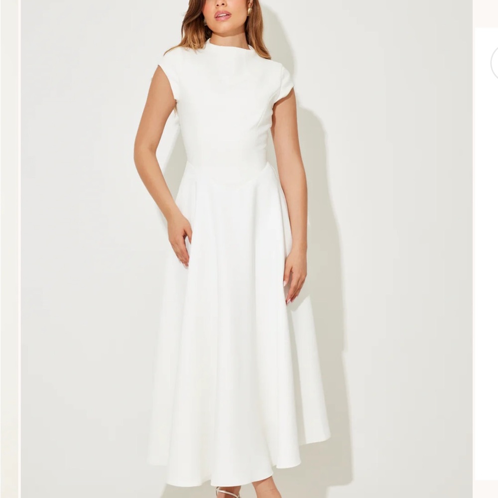 Chic White Cap Sleeve Midi Dress